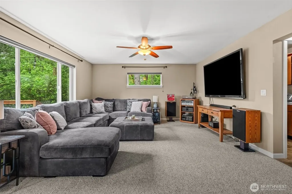9328 74th Avenue NW Gig Harbor WA 98332