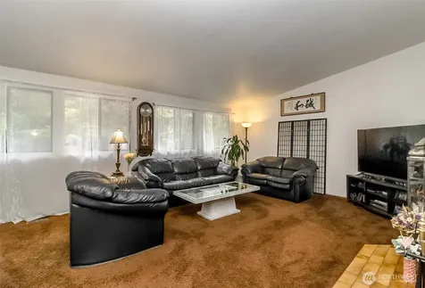 22121 4th Avenue SE Bothell WA 98021