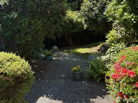 22121 4th Avenue SE Bothell WA 98021