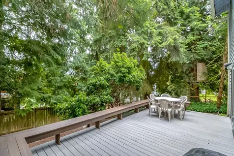 22121 4th Avenue SE Bothell WA 98021
