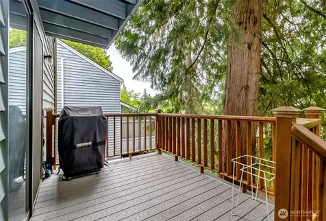 22121 4th Avenue SE Bothell WA 98021