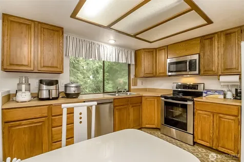 22121 4th Avenue SE Bothell WA 98021
