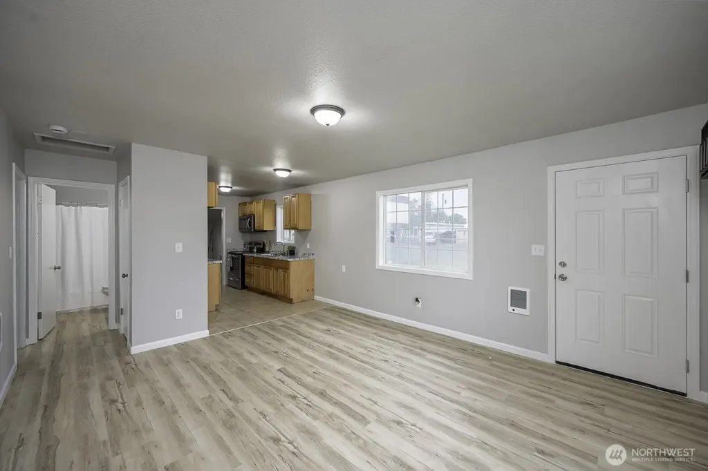 4253 NE Lincoln Drive Moses Lake WA 98837