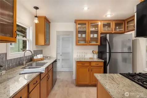 655 NW 51st Street Seattle WA 98107