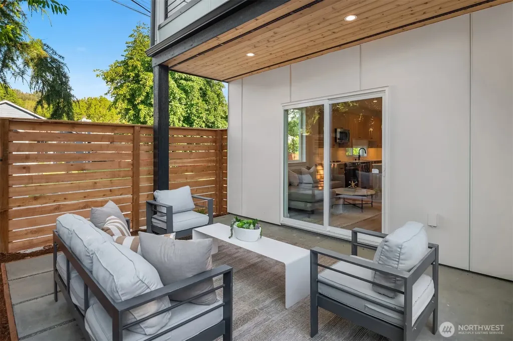 9010 5th Avenue S Seattle WA 98108