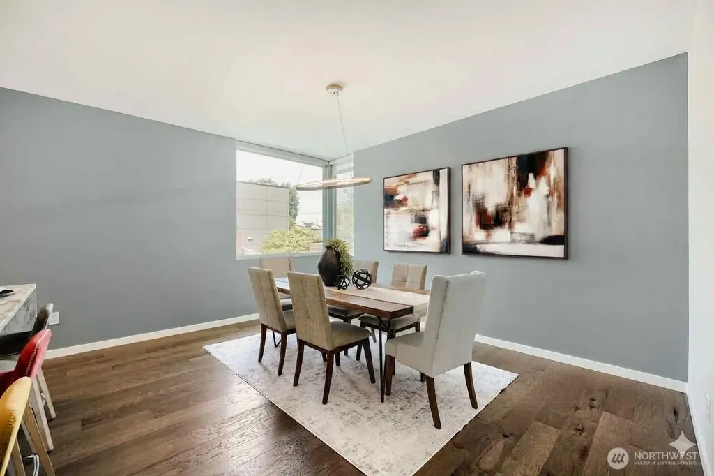 6533 34th Avenue SW Seattle WA 98126
