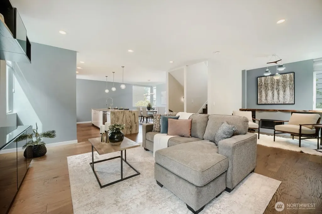 6533 34th Avenue SW Seattle WA 98126