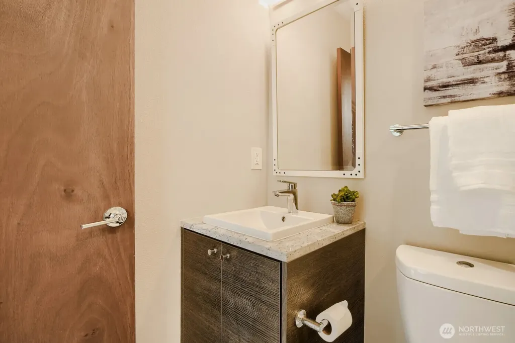 6533 34th Avenue SW Seattle WA 98126