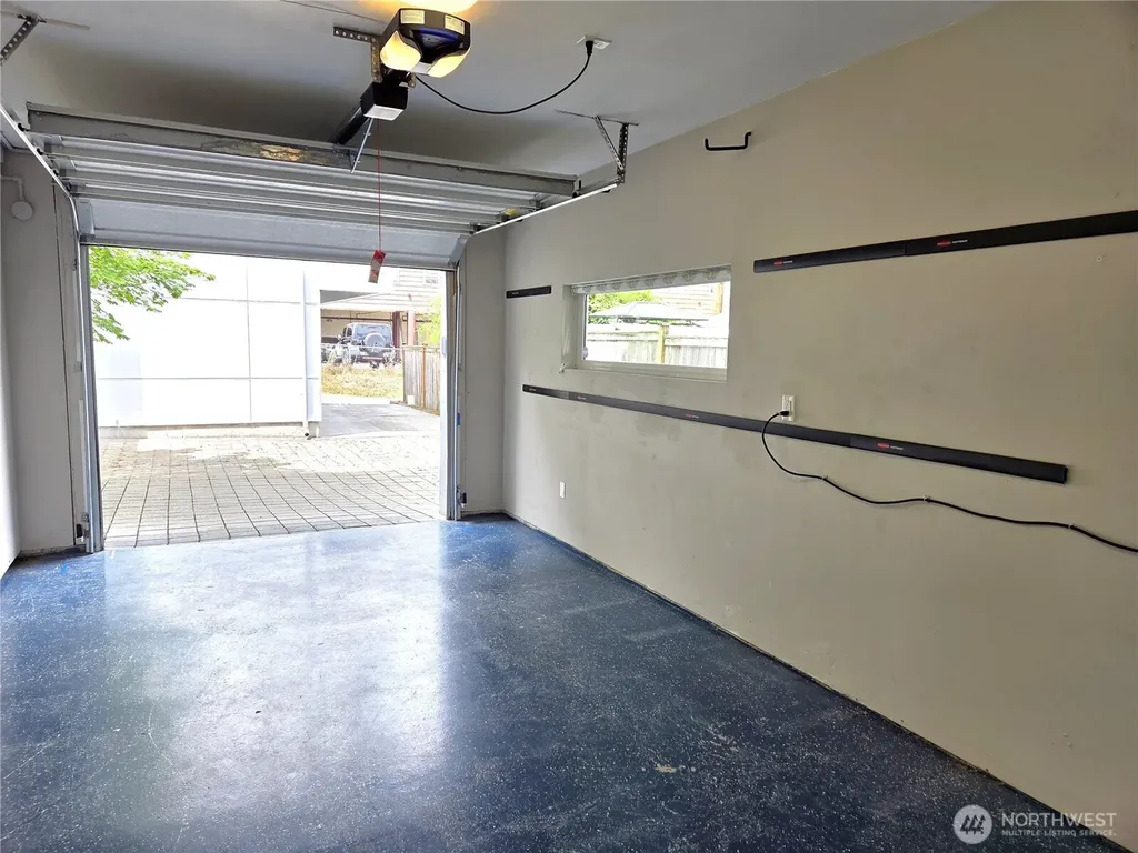 6533 34th Avenue SW Seattle WA 98126