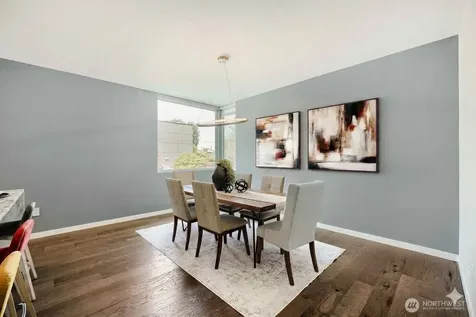 6533 34th Avenue SW Seattle WA 98126
