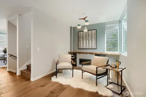 6533 34th Avenue SW Seattle WA 98126