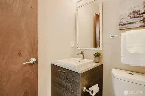 6533 34th Avenue SW Seattle WA 98126