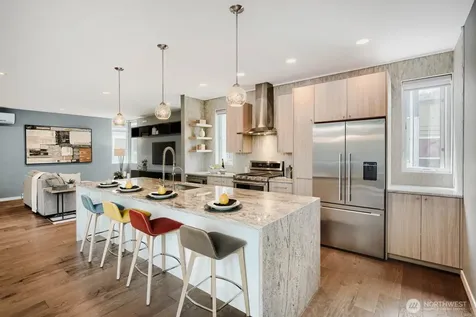6533 34th Avenue SW Seattle WA 98126