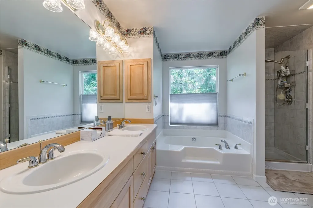 29938 200th Court SE Kent WA 98042