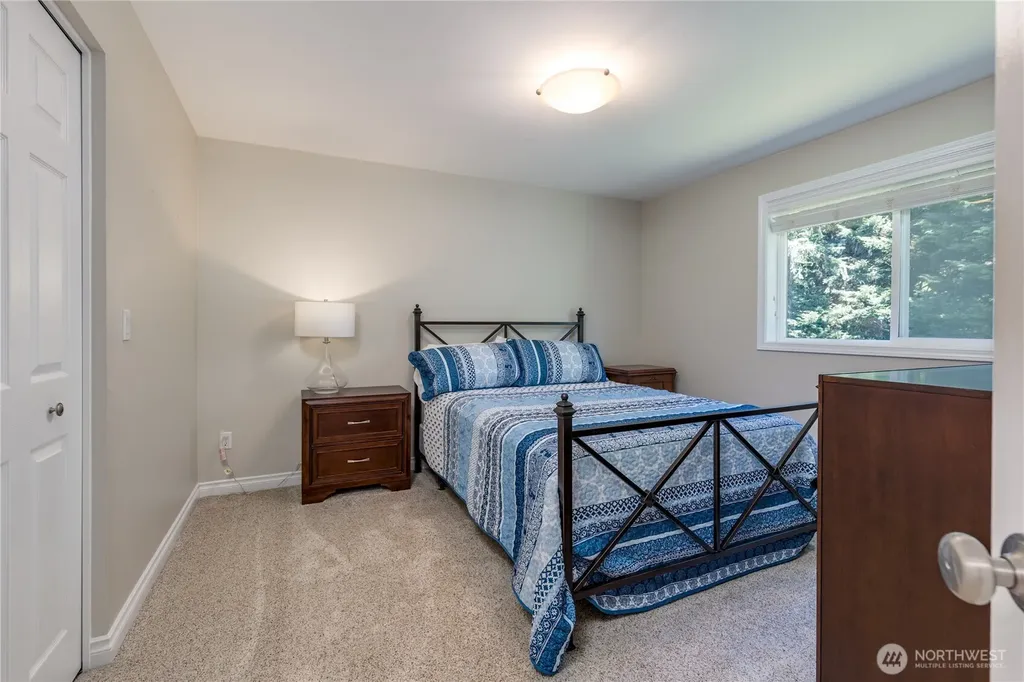 29938 200th Court SE Kent WA 98042