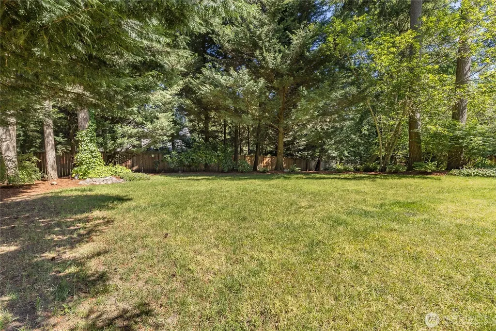 29938 200th Court SE Kent WA 98042