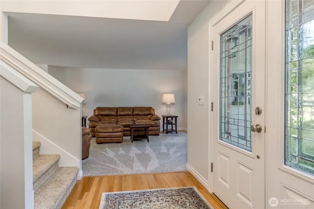 29938 200th Court SE Kent WA 98042
