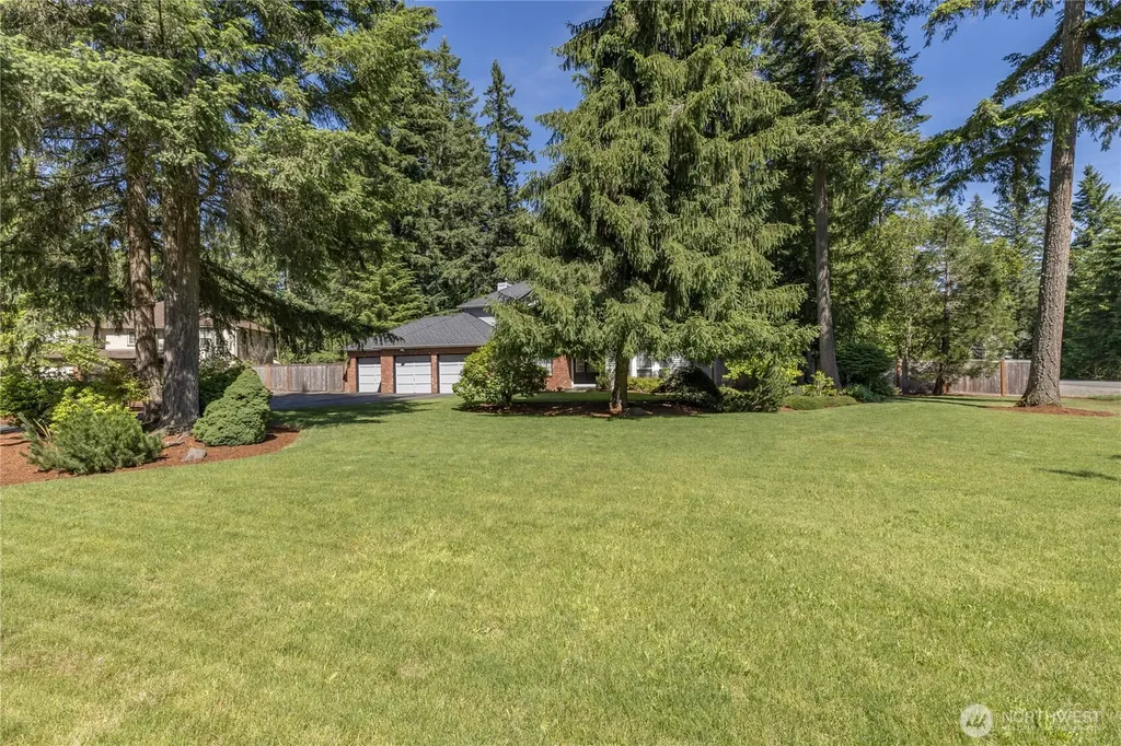 29938 200th Court SE Kent WA 98042