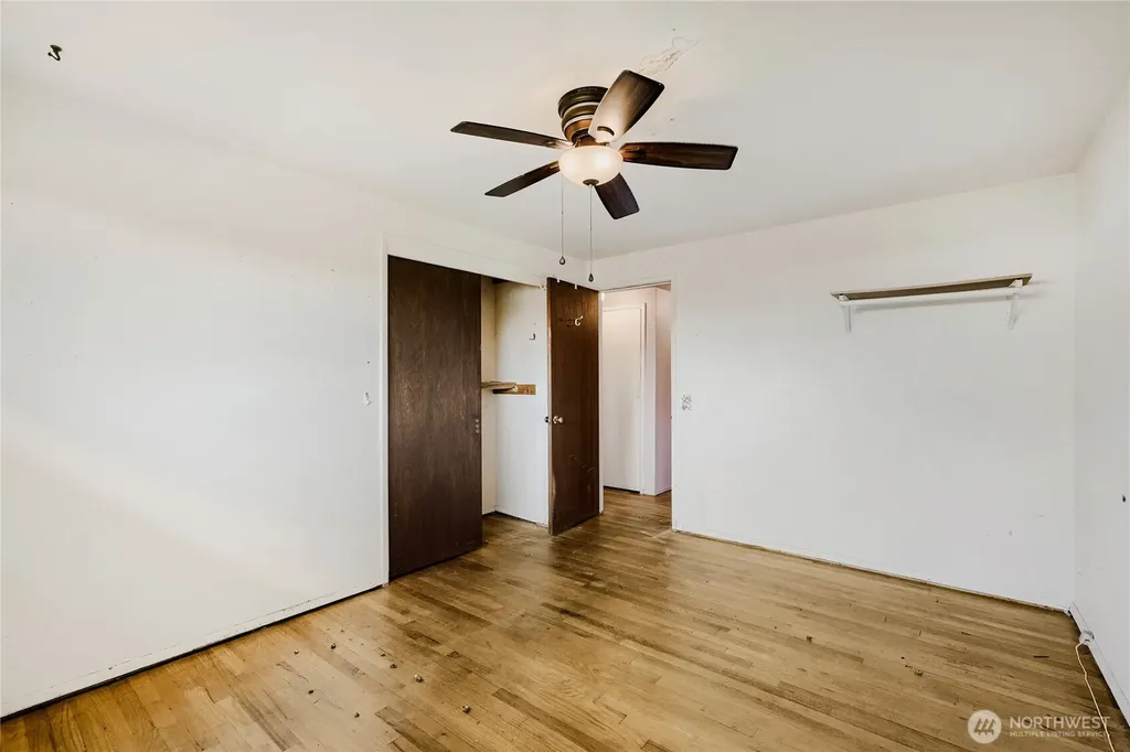 16615 10th Avenue SW Burien WA 98166