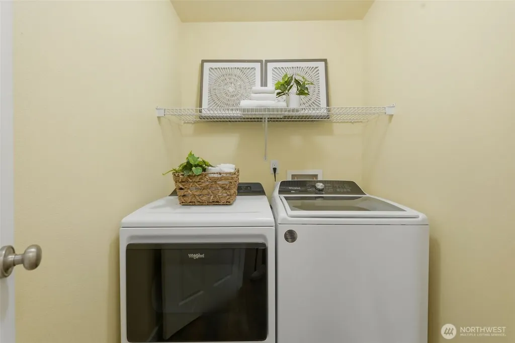 5220 77th Street W Lakewood WA 98499
