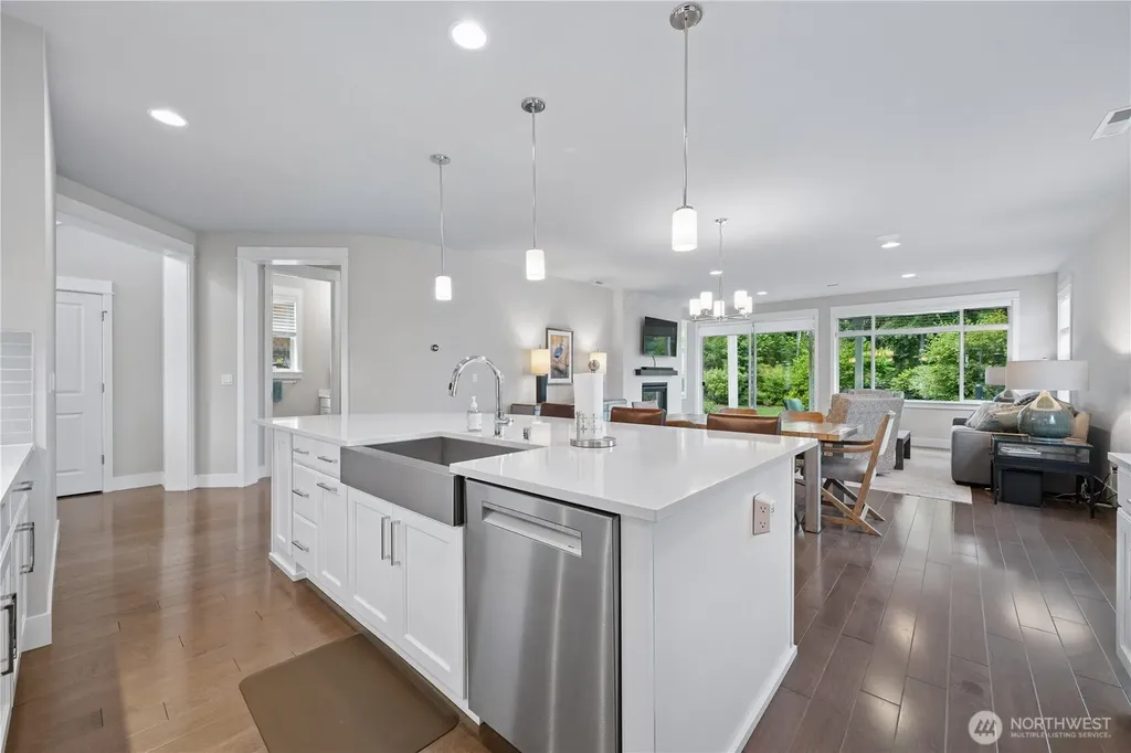31333 43rd Place SW Federal Way WA 98023