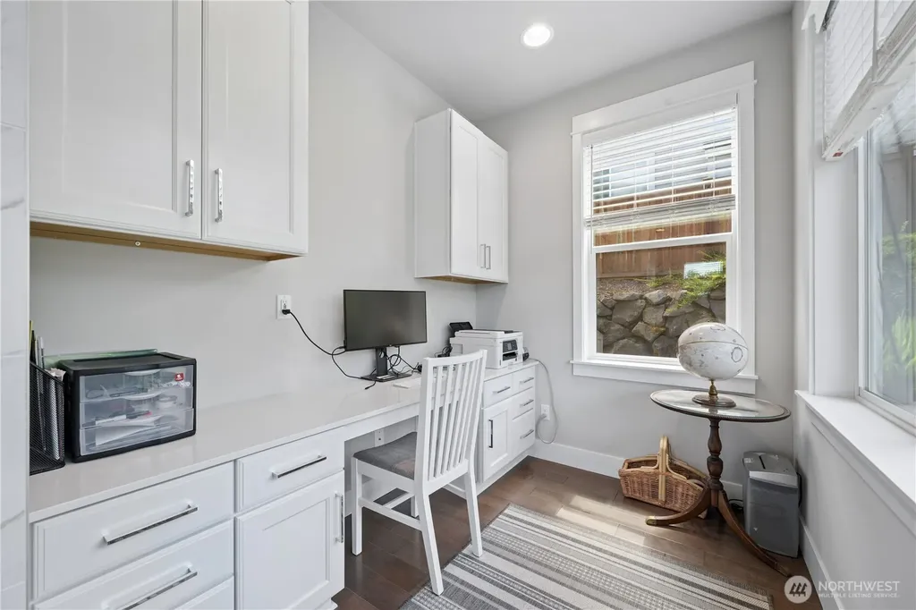 31333 43rd Place SW Federal Way WA 98023