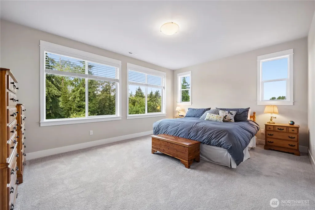 31333 43rd Place SW Federal Way WA 98023