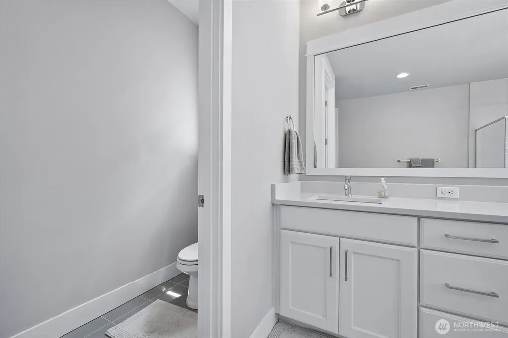 31333 43rd Place SW Federal Way WA 98023