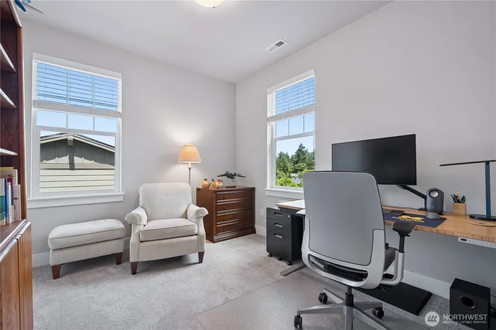 31333 43rd Place SW Federal Way WA 98023