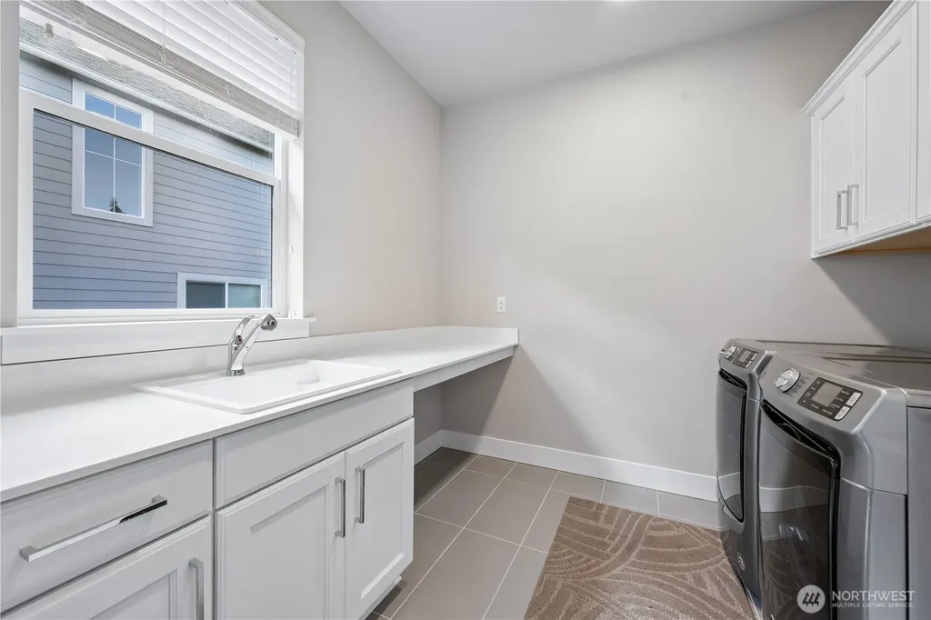 31333 43rd Place SW Federal Way WA 98023