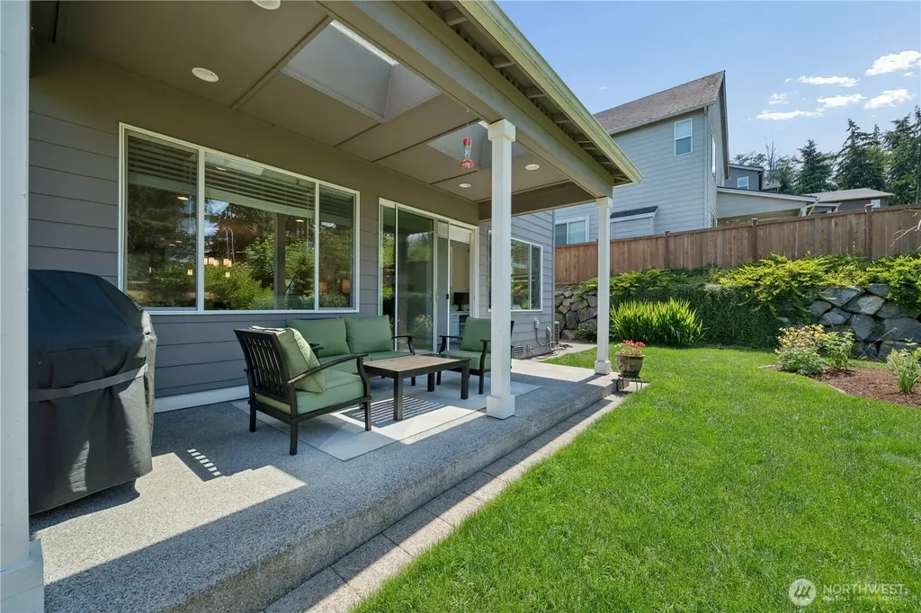 31333 43rd Place SW Federal Way WA 98023