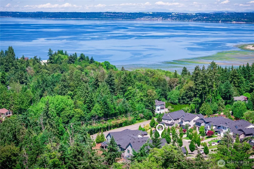31333 43rd Place SW Federal Way WA 98023