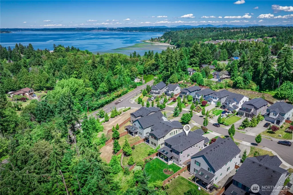 31333 43rd Place SW Federal Way WA 98023