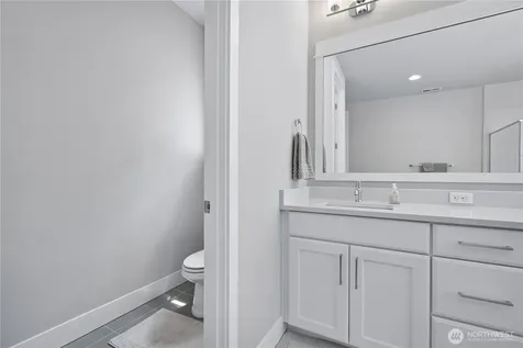 31333 43rd Place SW Federal Way WA 98023