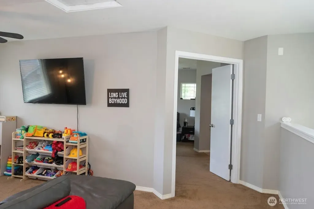 4316 Freemont Street NE Olympia WA 98516