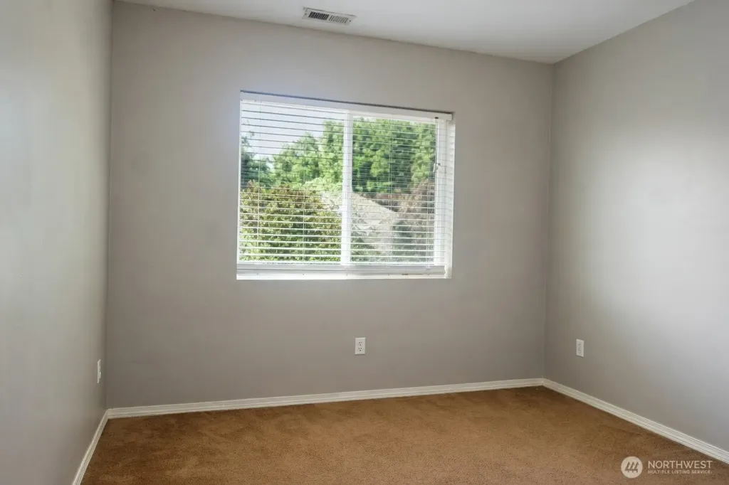 4316 Freemont Street NE Olympia WA 98516