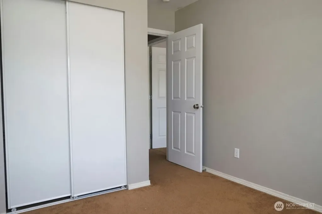 4316 Freemont Street NE Olympia WA 98516