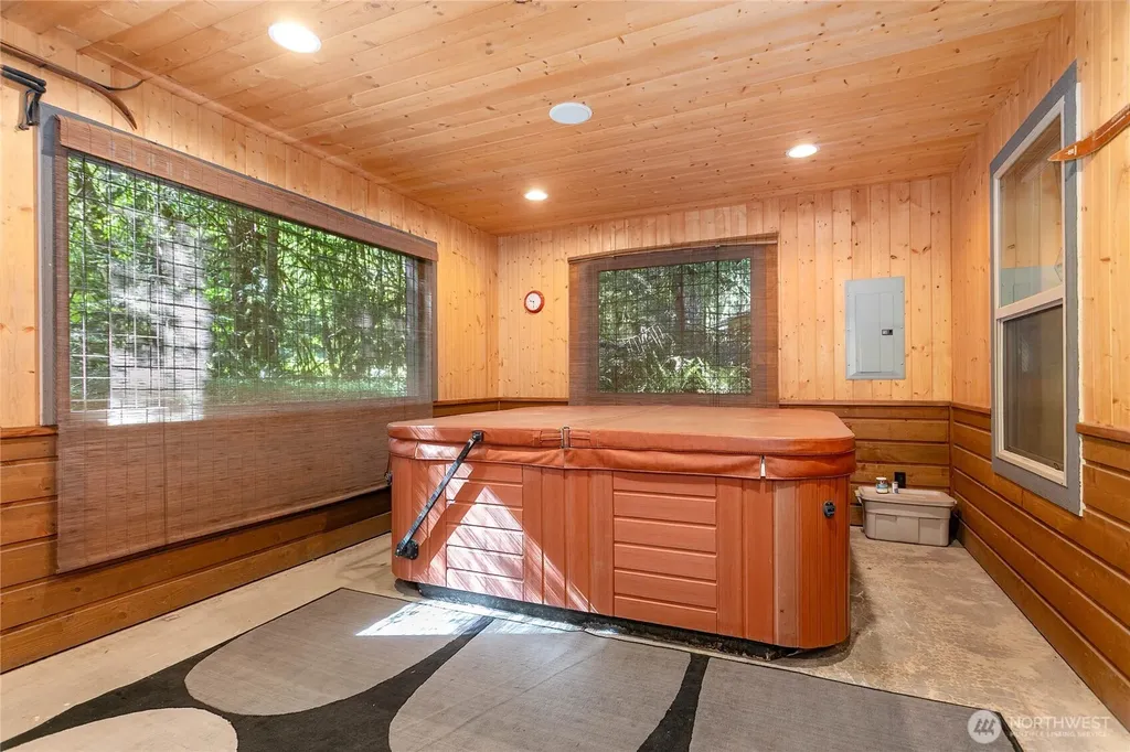 6978 Rainier Way Deming WA 98244