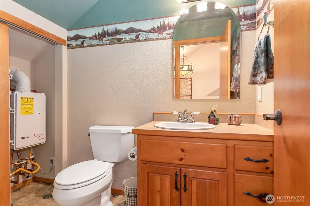 6978 Rainier Way Deming WA 98244
