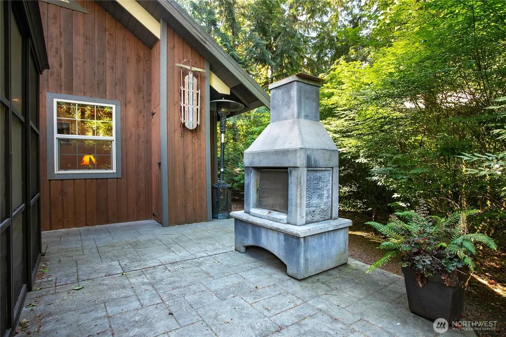 6978 Rainier Way Deming WA 98244