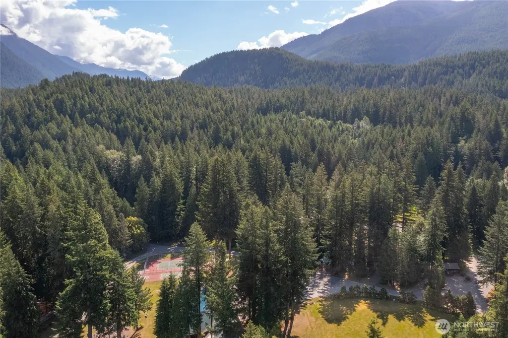 6978 Rainier Way Deming WA 98244