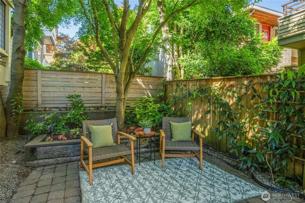3648 Francis Avenue N Seattle WA 98103