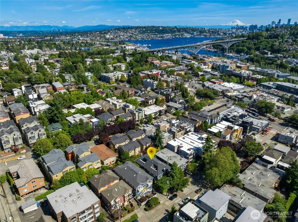 3648 Francis Avenue N Seattle WA 98103