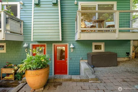 3648 Francis Avenue N Seattle WA 98103