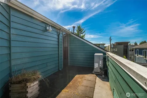 3648 Francis Avenue N Seattle WA 98103