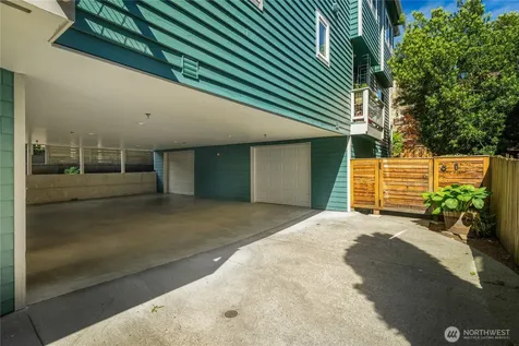 3648 Francis Avenue N Seattle WA 98103