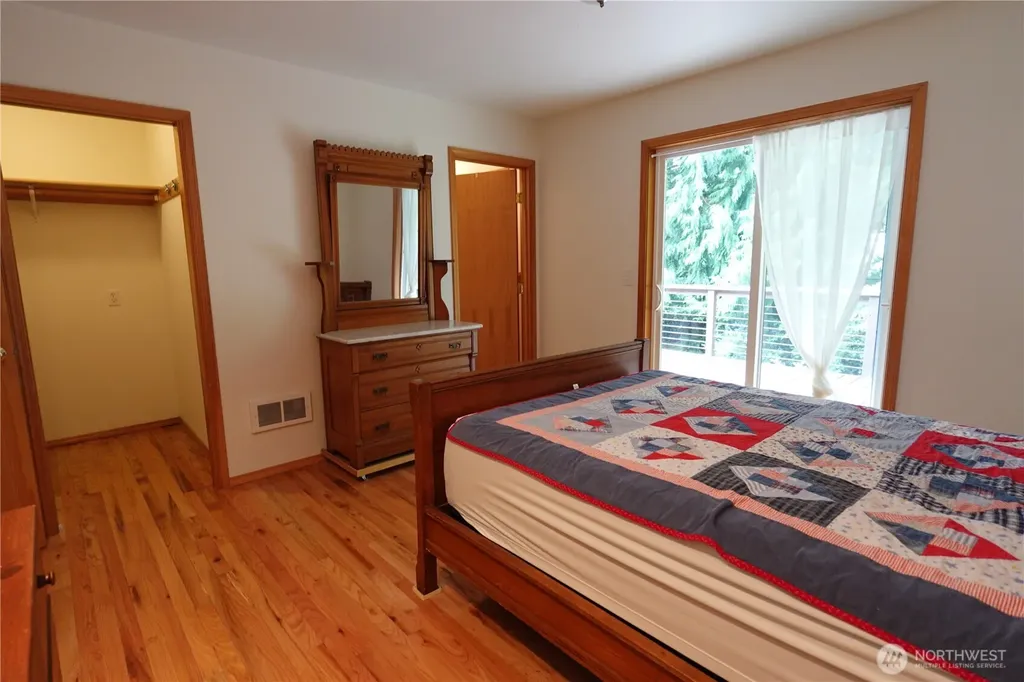 12606 Silver Drive Anderson Island WA 98303