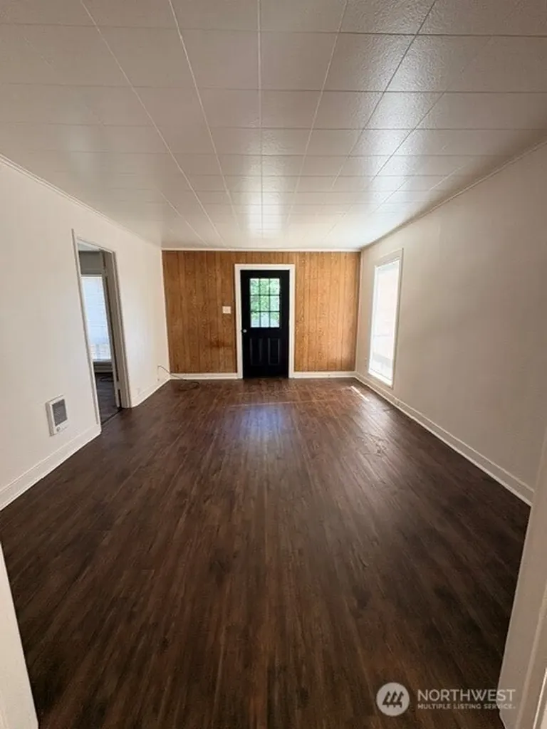 3009 Fir Longview WA 98632