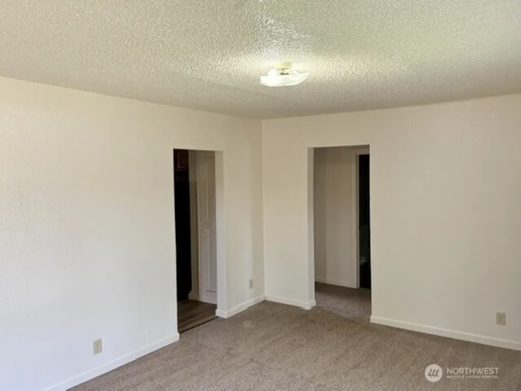 3009 Fir Longview WA 98632