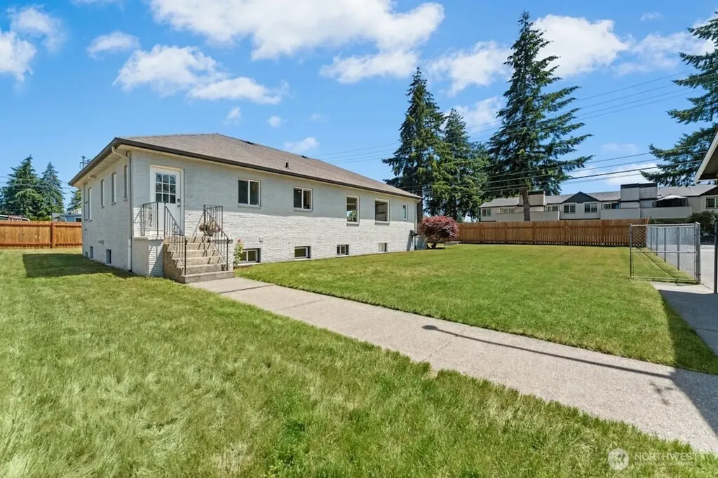 5305 64th St W University Place WA 98466